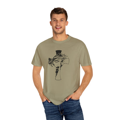 (Cristian) Unisex-T-Shirt aus stückgefärbtem Material