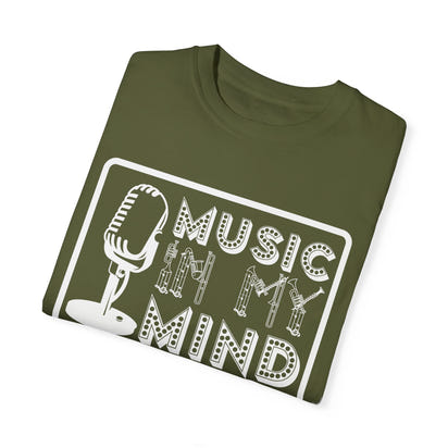 (Musik)Unisex-T-Shirt aus stückgefärbtem Material