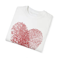 Camiseta unisex teñida en prenda para San Valentín