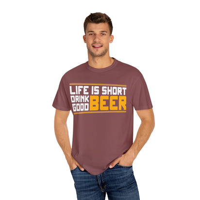 Unisex-T-Shirt aus stückgefärbtem Material