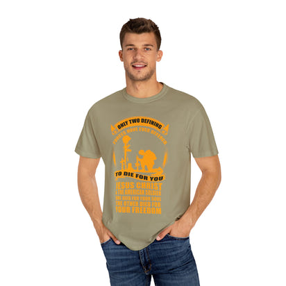 Militärisches Unisex-T-Shirt, stückgefärbt