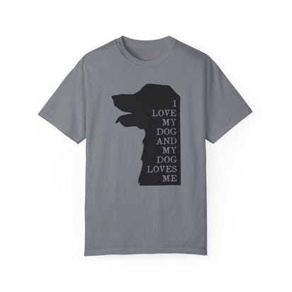 Unisex-T-Shirt aus stückgefärbtem Material