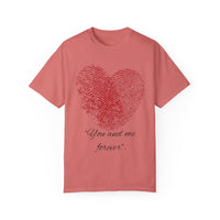 Camiseta unisex teñida en prenda para San Valentín