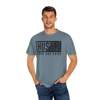 Unisex-T-Shirt aus stückgefärbtem Material