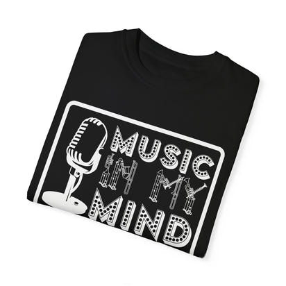 (Musik)Unisex-T-Shirt aus stückgefärbtem Material