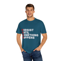 Unisex-T-Shirt aus stückgefärbtem Material