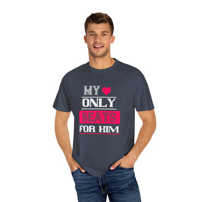 (Valentinstag) Unisex-T-Shirt aus stückgefärbtem Material
