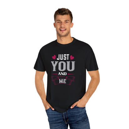 (Valentinstag) Unisex-T-Shirt aus stückgefärbtem Material