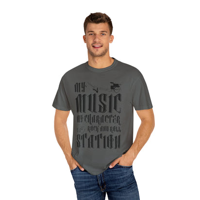(Musik)Unisex-T-Shirt aus stückgefärbtem Material