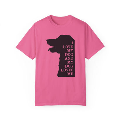 Unisex-T-Shirt aus stückgefärbtem Material