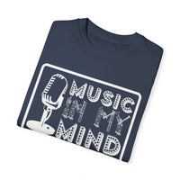 (Musik)Unisex-T-Shirt aus stückgefärbtem Material