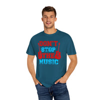 (Musik)Unisex-T-Shirt aus stückgefärbtem Material