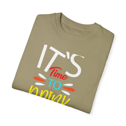 Unisex-T-Shirt aus stückgefärbtem Material