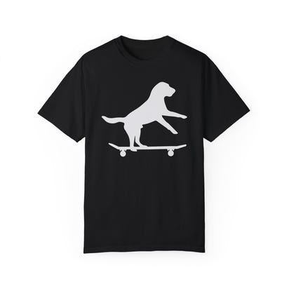 Unisex-T-Shirt aus stückgefärbtem Material