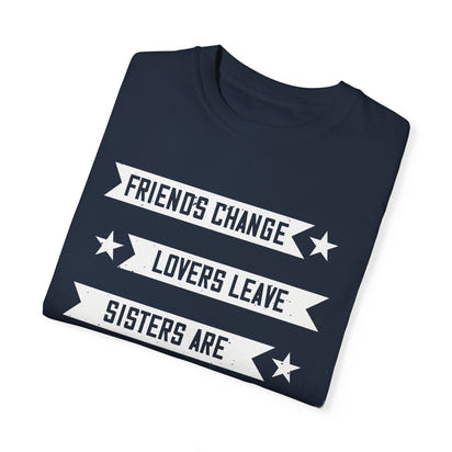 (Schwester) Unisex-T-Shirt aus stückgefärbtem Material