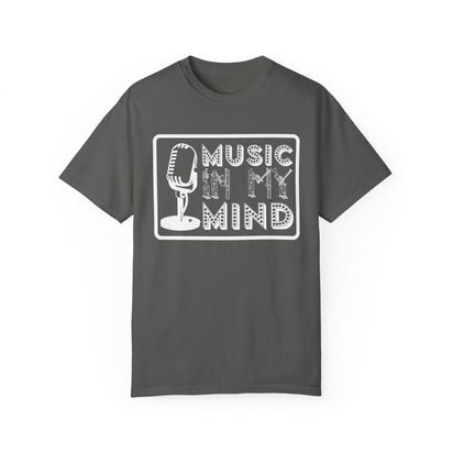 (Musik)Unisex-T-Shirt aus stückgefärbtem Material