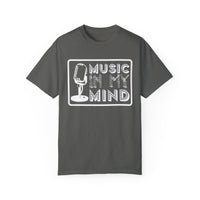 (Musik)Unisex-T-Shirt aus stückgefärbtem Material