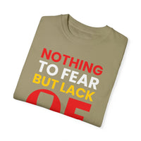 Unisex-T-Shirt aus stückgefärbtem Material