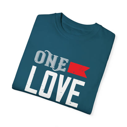 (Valentinstag) Unisex-T-Shirt aus stückgefärbtem Material
