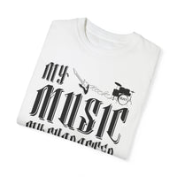 (Musik)Unisex-T-Shirt aus stückgefärbtem Material
