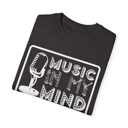 (Musik)Unisex-T-Shirt aus stückgefärbtem Material