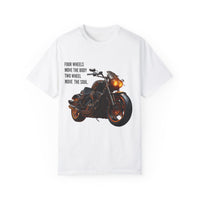 Camiseta unisex teñida con toque artístico (moto)