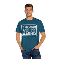 (Musik)Unisex-T-Shirt aus stückgefärbtem Material