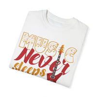 (Musik)Unisex-T-Shirt aus stückgefärbtem Material