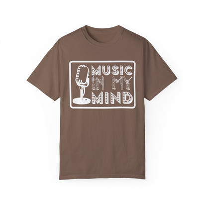 (Musik)Unisex-T-Shirt aus stückgefärbtem Material