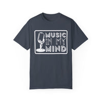 (Musik)Unisex-T-Shirt aus stückgefärbtem Material