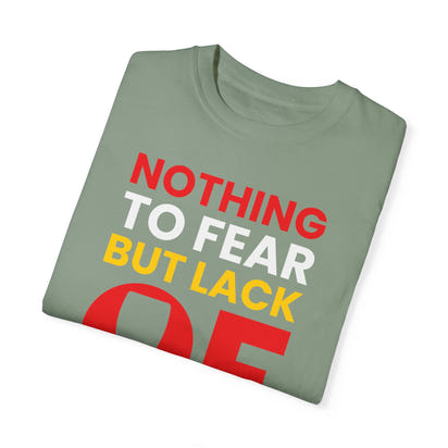 Unisex-T-Shirt aus stückgefärbtem Material