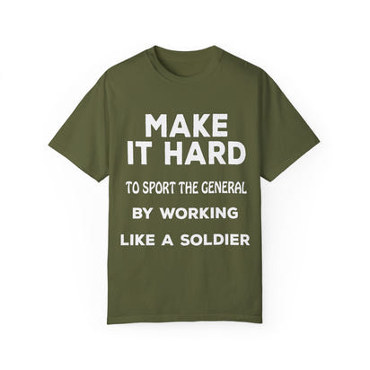 Militärisches Unisex-T-Shirt, stückgefärbt