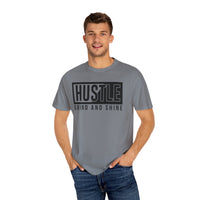 Unisex-T-Shirt aus stückgefärbtem Material