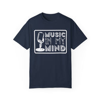 (Musik)Unisex-T-Shirt aus stückgefärbtem Material