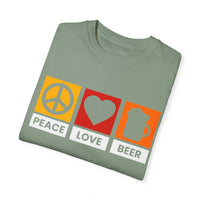 Unisex-T-Shirt aus stückgefärbtem Material