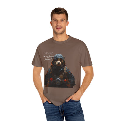 Camiseta unisex teñida con toque artístico (moto)