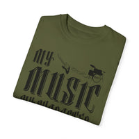 (Musik)Unisex-T-Shirt aus stückgefärbtem Material