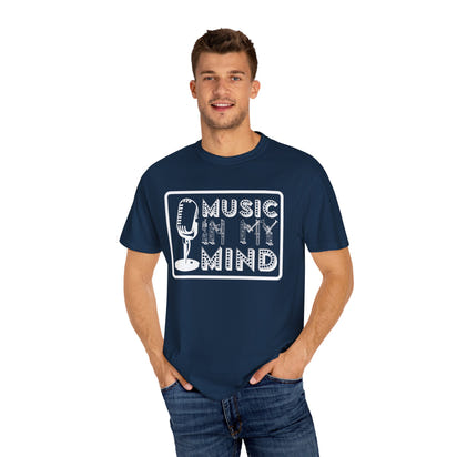 (Musik)Unisex-T-Shirt aus stückgefärbtem Material