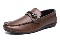 Zapatos casuales transpirables para hombre, tendencia de ocio de primavera y verano, zapatos de moda con hebilla de bocado de caballo estilo retro y pedal.