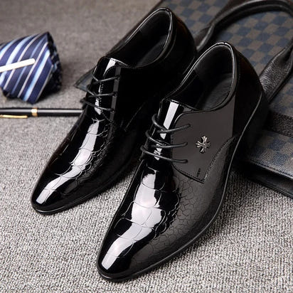 Zapatos de cuero para hombre, negros, de cuero suave, suela blanda, para primavera y otoño, para el mejor hombre, ropa formal de negocios para hombre, tallas grandes 38-48